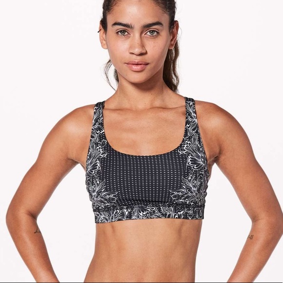 🍋 Lululemon Energy Bra Sz. 4 - Picture 1 of 4